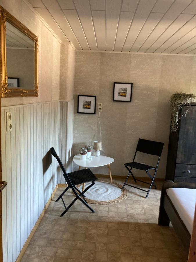 Stal-Escapade Bed and Breakfast Grosslangenfeld Exteriör bild